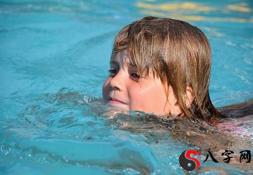 梦见落水里去了